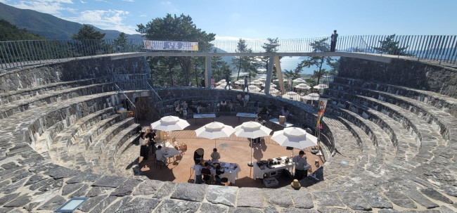 남해군 '앵강 전망대', '돌장(Stone Market)'으로 '새로운 명소' 기대