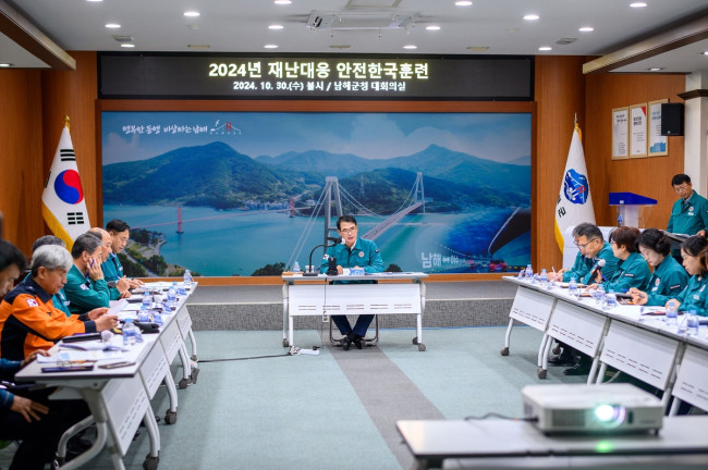 장충남 남해군수, '청소년 사이버도박 근절' 챌린지 동참